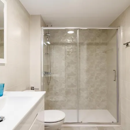 Comodo Y Luminoso A 5 Min De La Playa Apartment